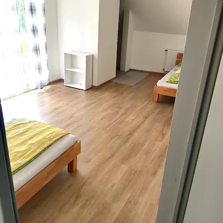 Arbeiterunterkunft In Spielfeld-strass - Voll Ausgestattete Mit Top-anbindung