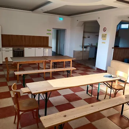 Arbeiterunterkunft In Spielfeld-strass - Voll Ausgestattete Mit Top-anbindung * Spielfeld