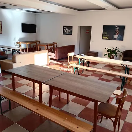 Arbeiterunterkunft In Spielfeld-strass - Voll Ausgestattete Mit Top-anbindung * Spielfeld