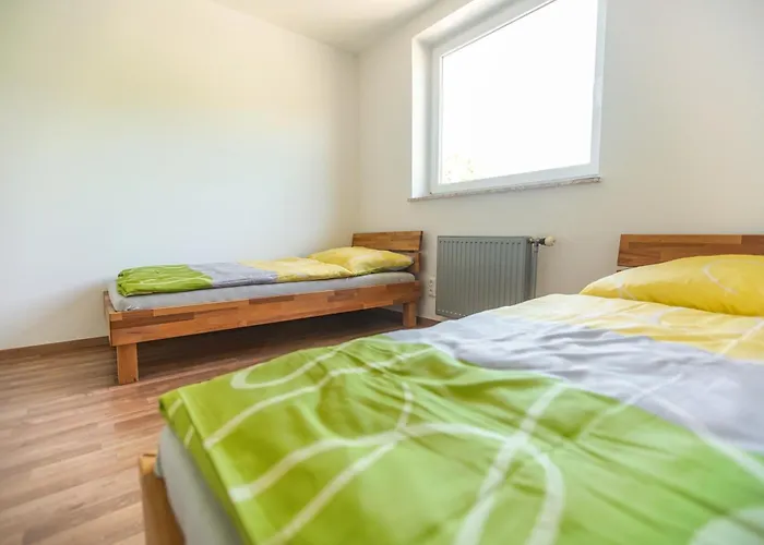 Motel Arbeiterunterkunft In Spielfeld-strass - Voll Ausgestattete Mit Top-anbindung *