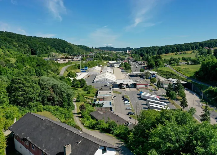 Arbeiterunterkunft In Spielfeld-strass - Voll Ausgestattete Mit Top-anbindung Motel