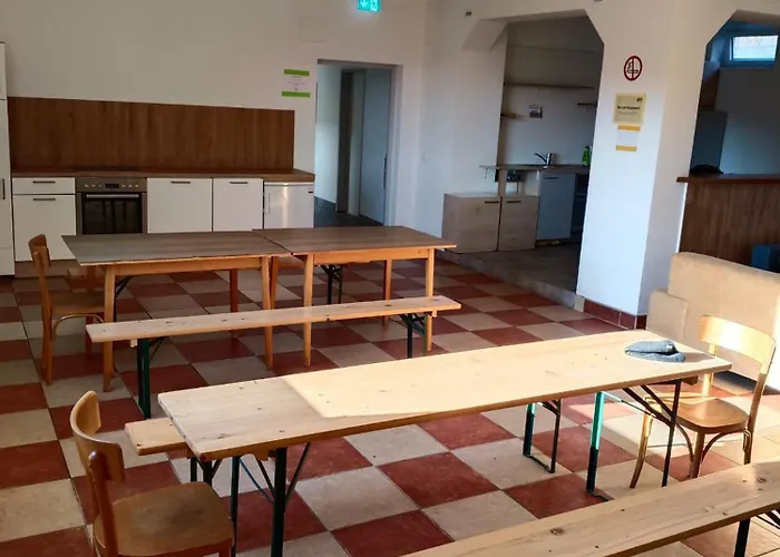 Arbeiterunterkunft In Spielfeld-strass - Voll Ausgestattete Mit Top-anbindung * Spielfeld